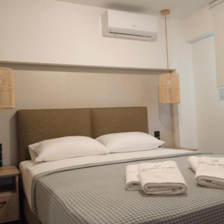 Q Luxury Rooms Paleros Екстериор снимка