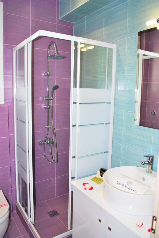Q Luxury Rooms Paleros Екстериор снимка