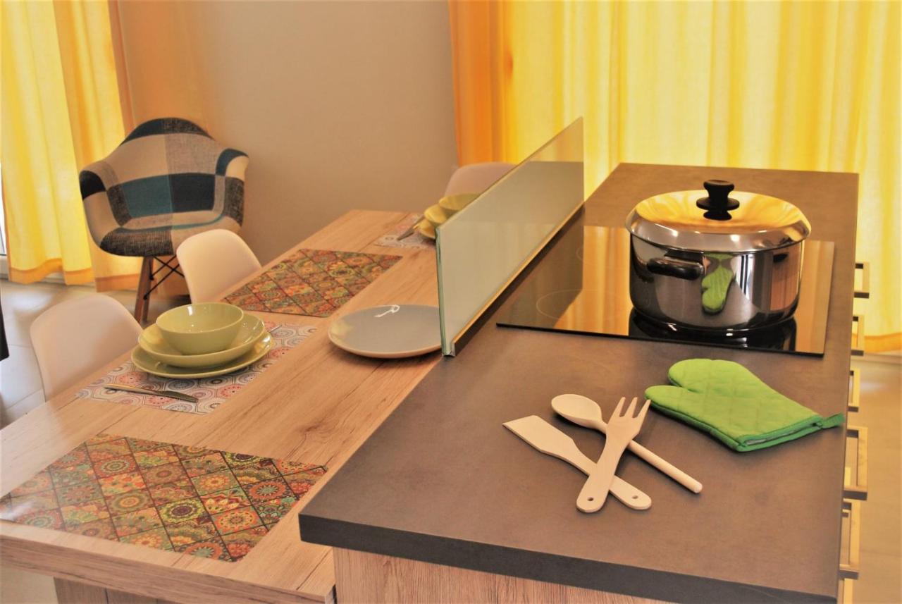 Q Luxury Rooms Paleros Екстериор снимка