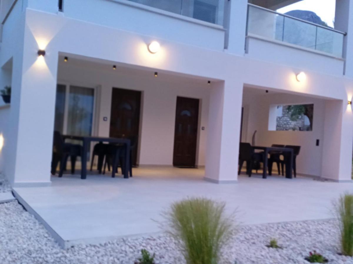 Q Luxury Rooms Paleros Екстериор снимка