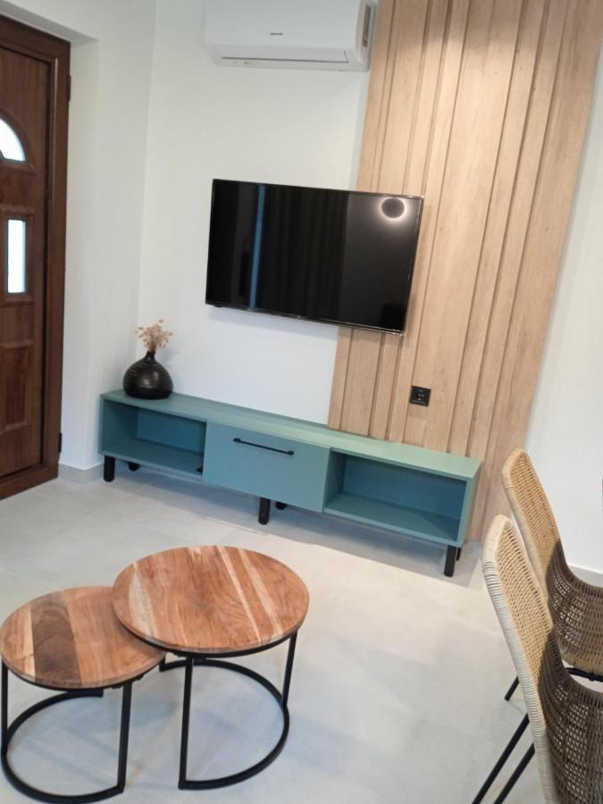 Q Luxury Rooms Paleros Екстериор снимка