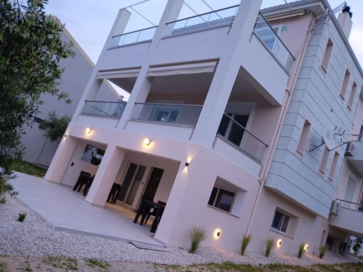 Q Luxury Rooms Paleros Екстериор снимка